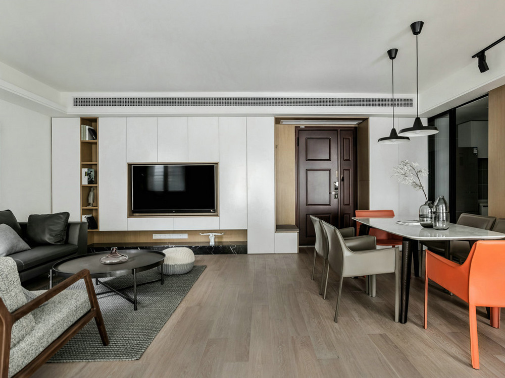 ��ϼ��Է�F(xi��n)�����s�L�b�ް���