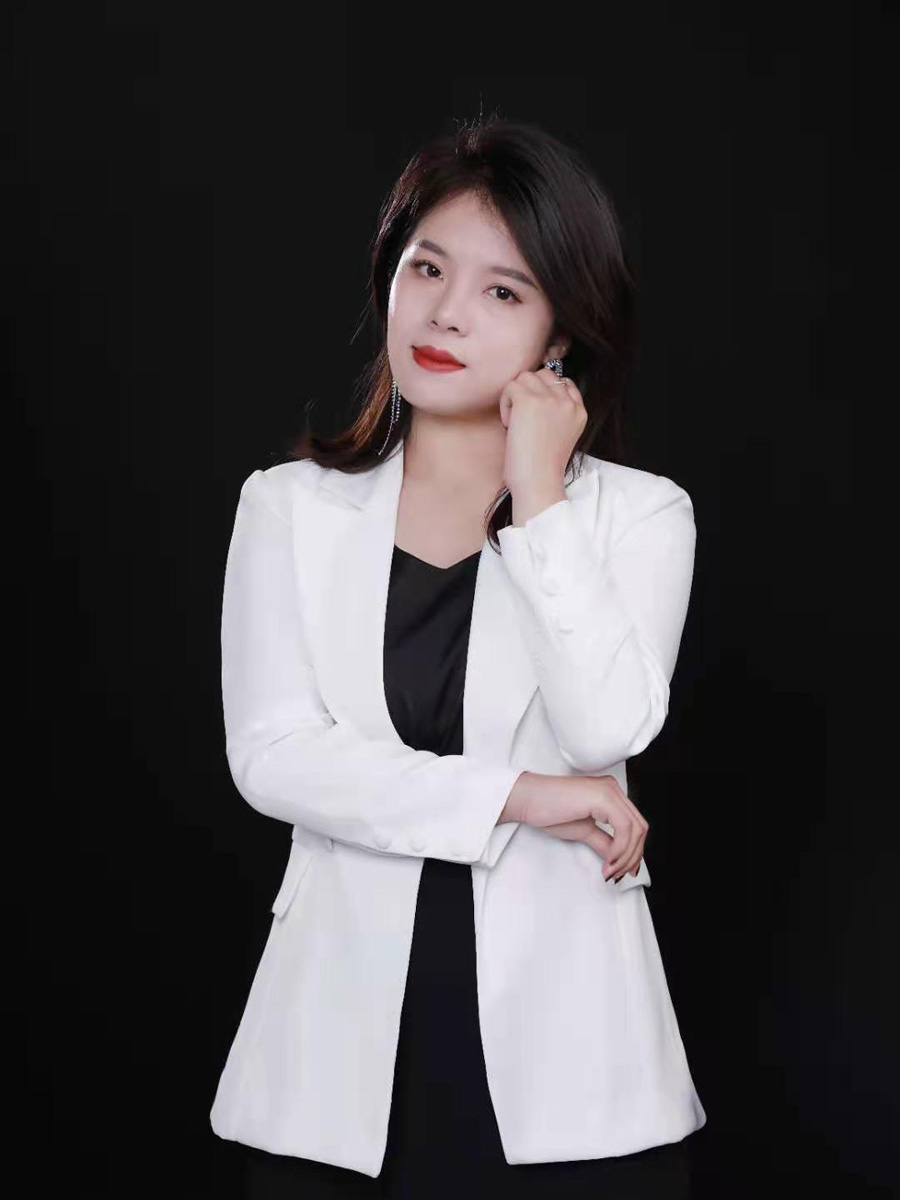 總監(jiān)設(shè)計(jì)師:廖琴琴